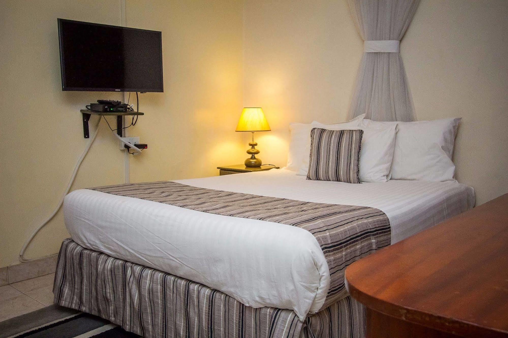 Magnolia Pine Bed & Breakfast ナイロビ エクステリア 写真